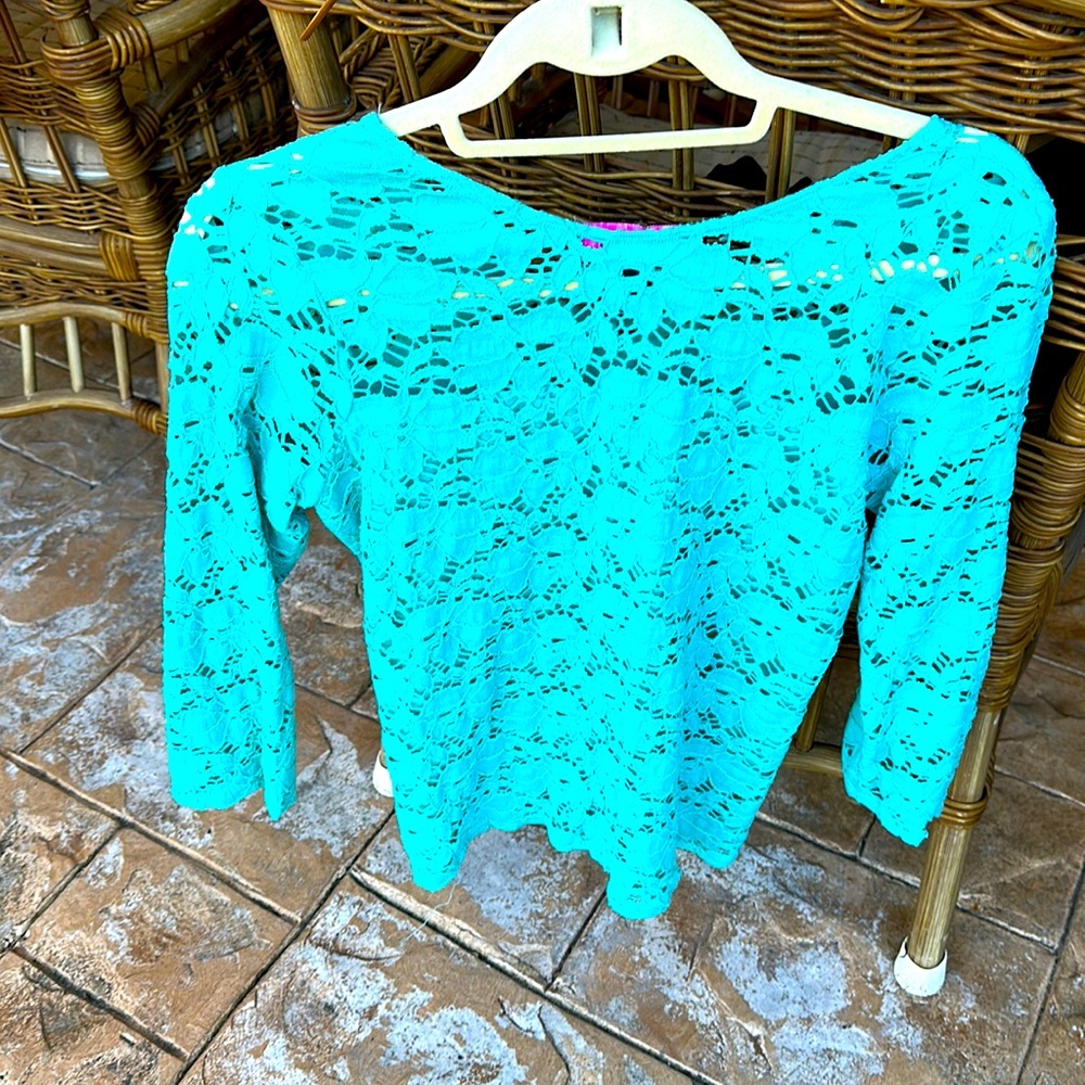Eyelet top